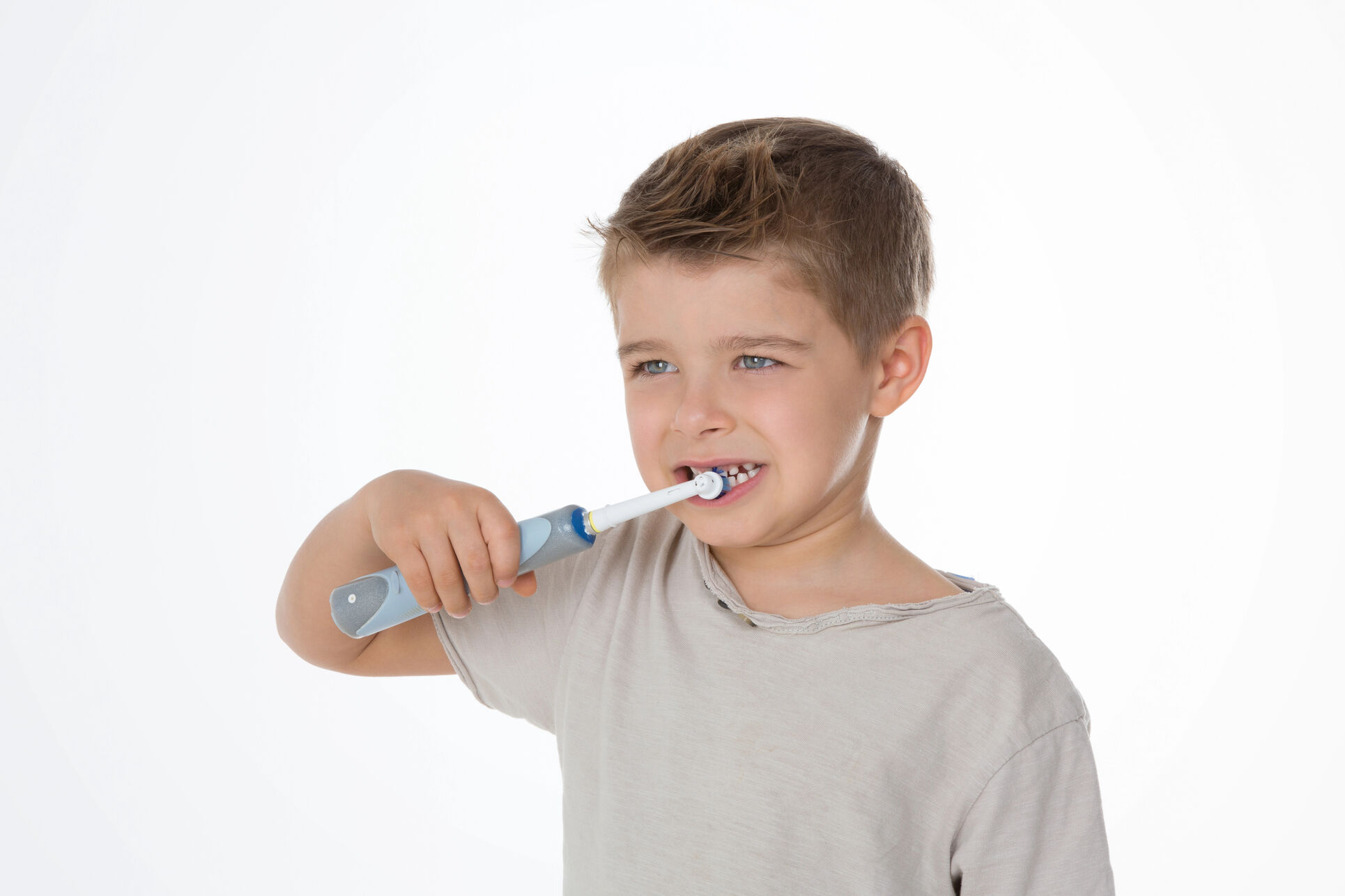 brosse à dents électrique adaptée pour votre enfant 